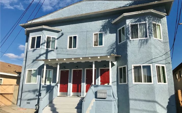 Pictures of Multifamily property located at 682 W 12th, San Pedro, CA 90731 for sales - image #1