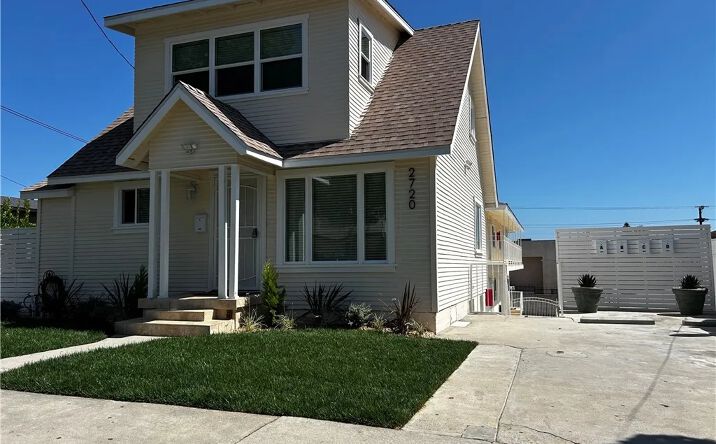 Pictures of Multifamily property located at 2720 E Wall Street, Signal Hill, CA 90755 for sales - image #1