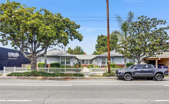 Pictures of Multifamily property located at 14821 Burbank, Van Nuys, CA 91411 for sales - image #1