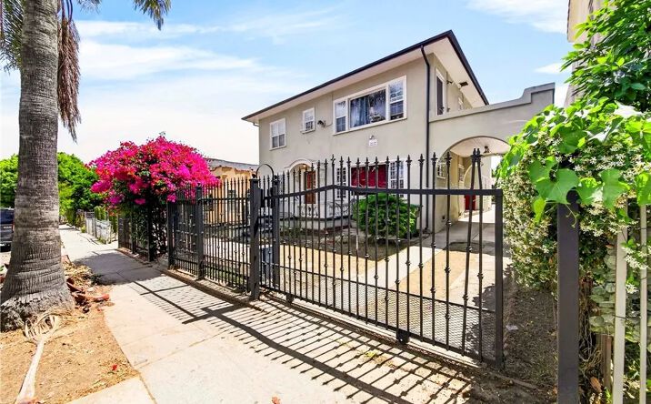 Pictures of Multifamily property located at 1276 S Plymouth, Los Angeles, CA 90019 for sales - image #1