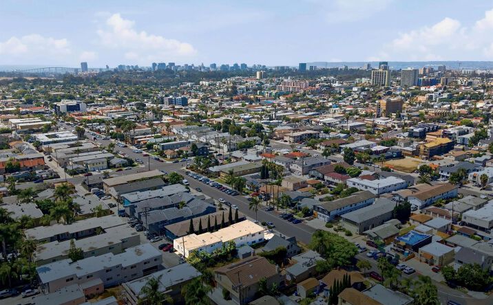 Pictures of Multifamily property located at 4161 Arizona Street, San Diego, CA 92104 for sales - image #1