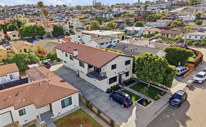 Pictures of Multifamily property located at 3129 Emerson Street, San Diego, CA 92106 for sales - image #1