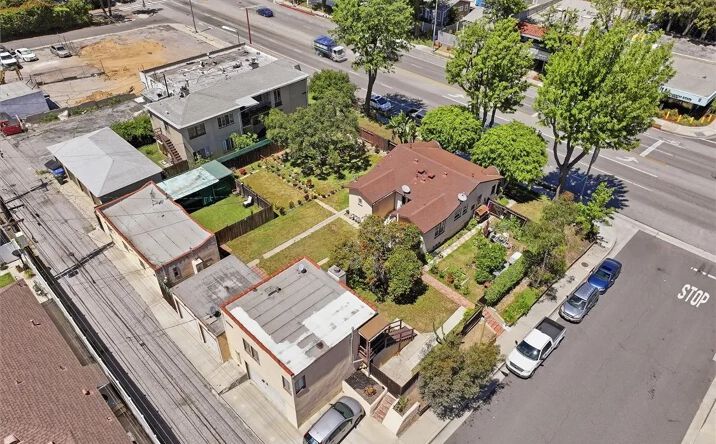 Pictures of Multifamily property located at 2310 Torrance Blvd, Torrance, CA 90501 for sales - image #1