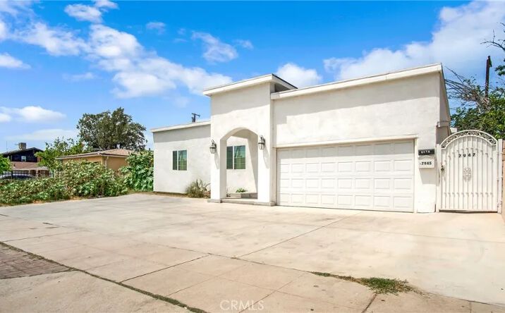 Pictures of Multifamily property located at 7945 Woodman Avenue, Panorama City, CA 91402 for sales - image #1