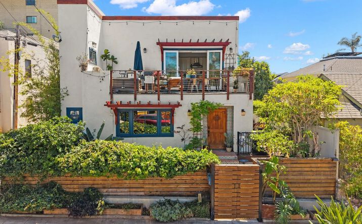Pictures of Multifamily property located at 125 -127 W Brookes, San Diego, CA 92103 for sales - image #1