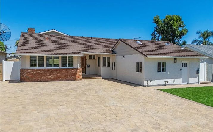 Pictures of Multifamily property located at 10024 Norwich Avenue, Mission Hills (san Fernando), CA 91345 for sales - image #1