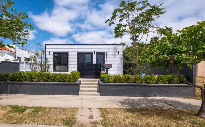 Pictures of Multifamily property located at 24676 Woodward Avenue, Lomita, CA 90717 for sales - image #1