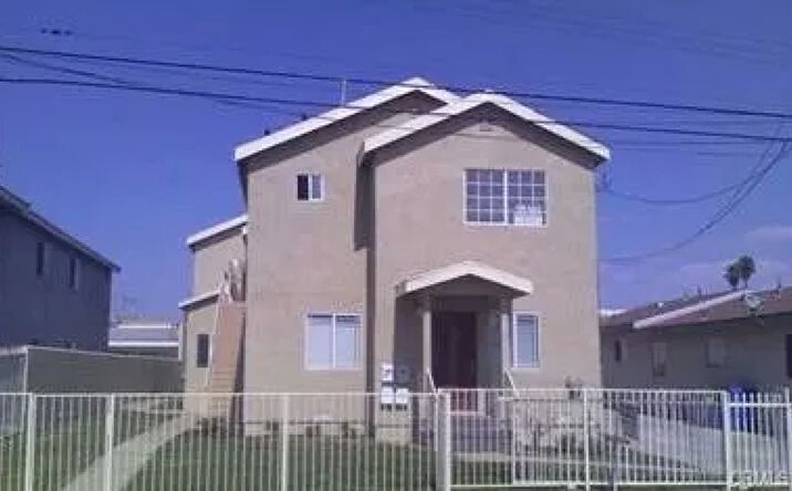 Pictures of Multifamily property located at 1555 W 204th, Torrance, CA 90501 for sales - image #1