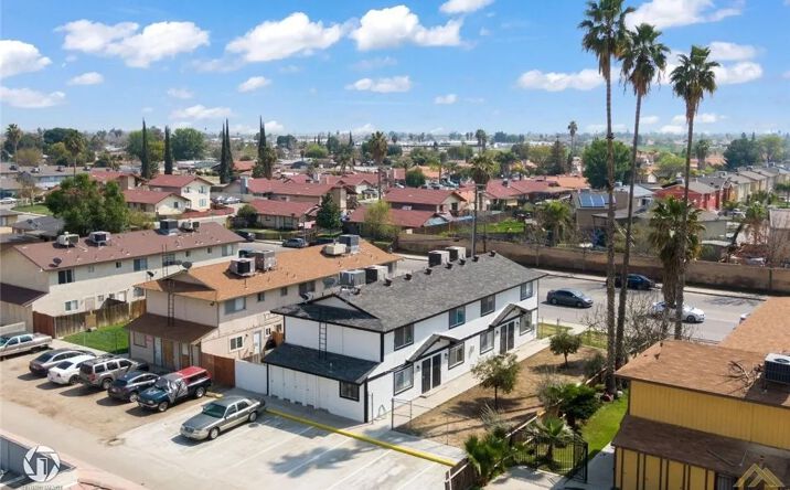Pictures of Multifamily property located at 900 Pacheco, Bakersfield, CA 93307 for sales - image #1