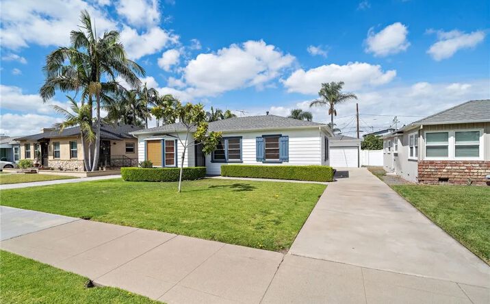 834 N Grand Street, Orange
