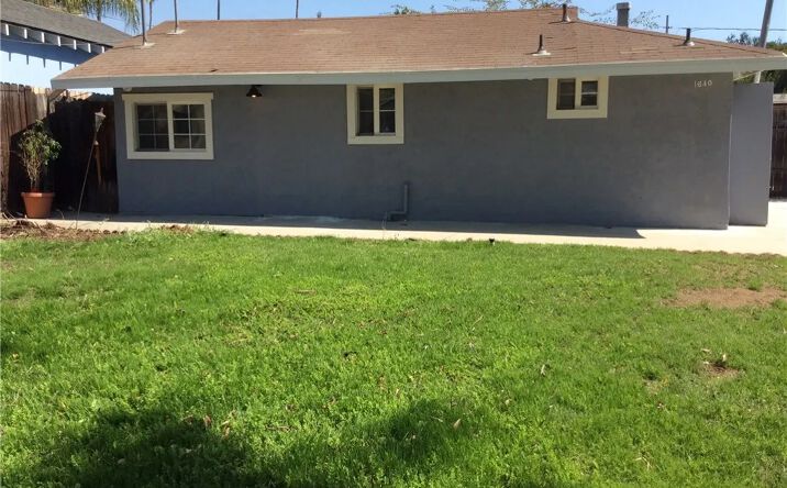 Pictures of Multifamily property located at 1640 Mentone, Pasadena, CA 91103 for sales - image #1