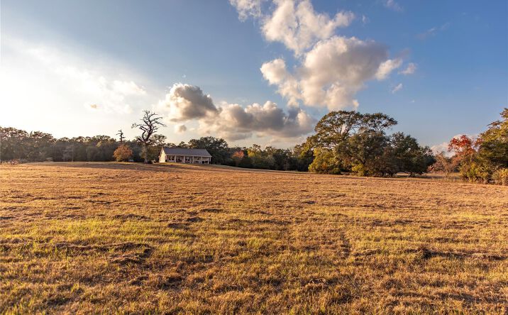 Pictures of Land property located at 1035 Wavra Lane, New Ulm, TX 78950 for sales - image #1