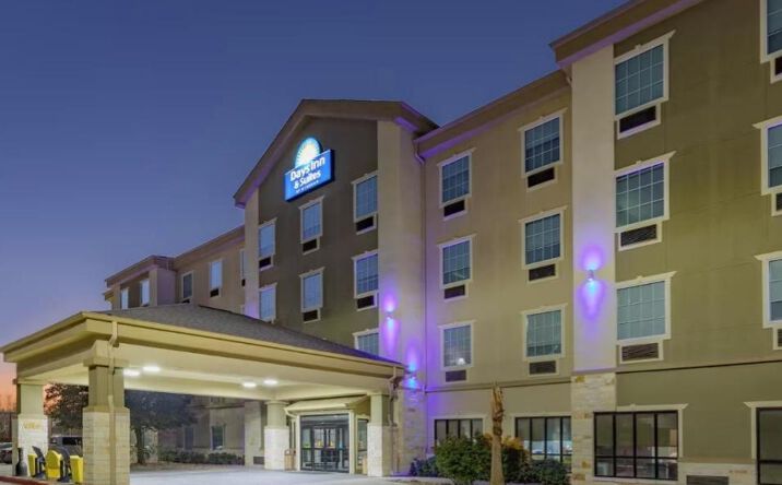 Pictures of Hospitality property located at 4038 Frontage Road, San Antonio, TX 78219 for sales - image #1