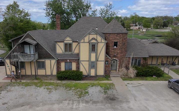 Pictures of Multifamily, Senior Living property located at 1505 Linn St, Valley Falls, KS 66088 for sales - image #1