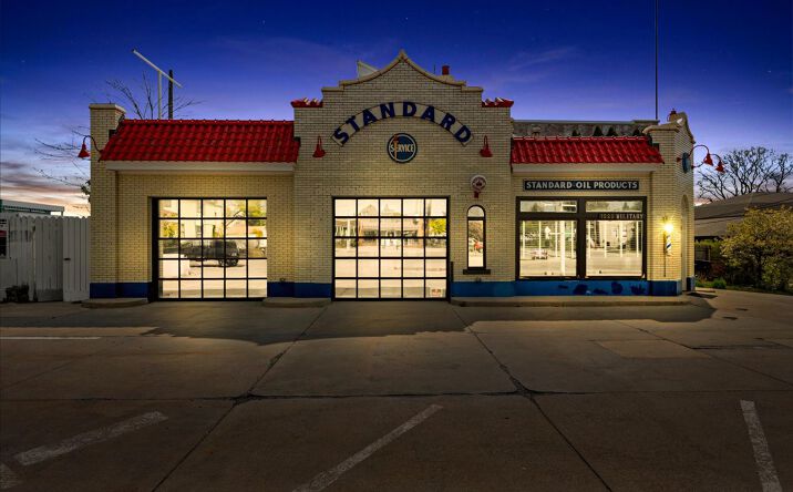 Pictures of Retail, Office, Mixed Use property located at 1522 MILITARY ST, PORT HURON, MI 48060 for sales - image #1