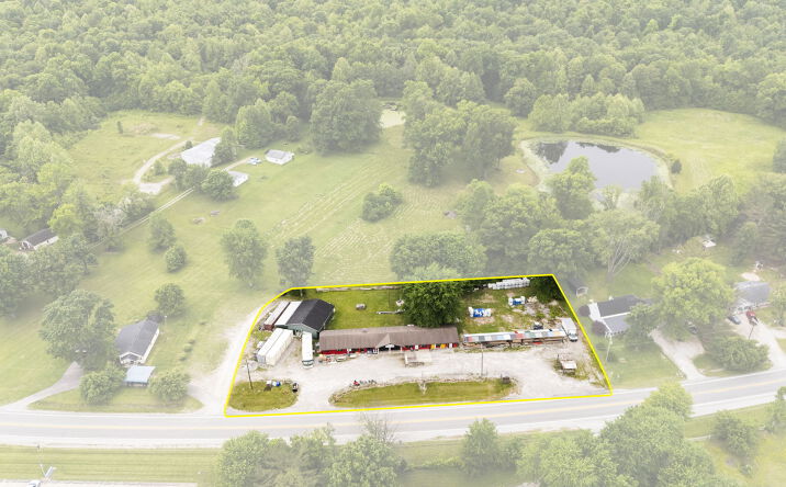 Pictures of Retail, Office, Mixed Use property located at 2287 U.S. 31, Austin, IN 47102 for sales - image #1
