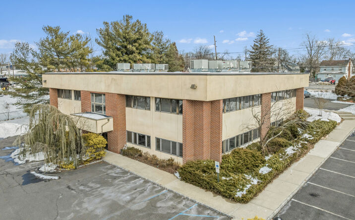 Pictures of Retail, Office property located at 370 New Jersey 35, Red Bank, NJ 07701 for sales - image #1