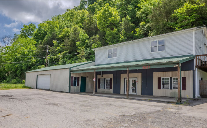 Pictures of Retail, Mixed Use, Self Storage property located at 8689 BARDSTOWN RD, SPRINGFIELD, KY 40069 for sales - image #1