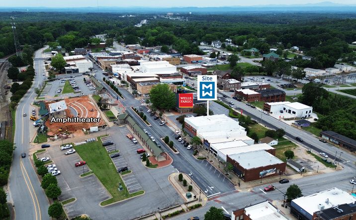 Pictures of Retail property located at 319 Main Street, Seneca, SC 29678 for sales - image #1