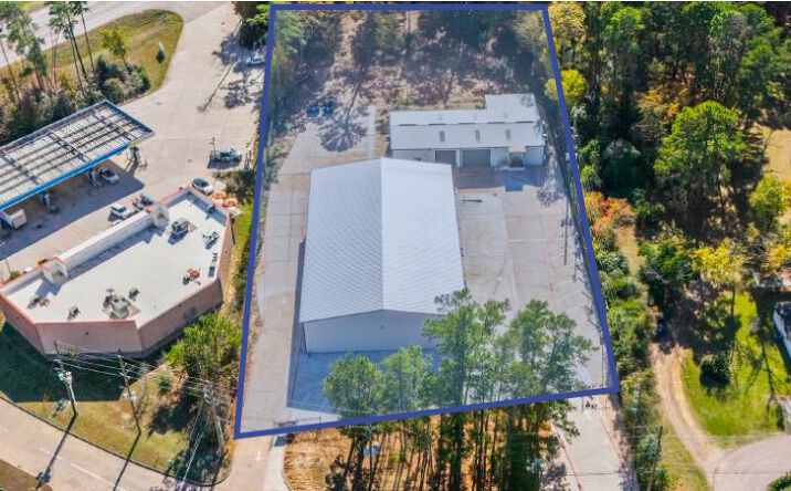 Pictures of Office, Industrial property located at 2047 TEAS NURSERY RD, CONROE, TX 77304-4601 for sales - image #1