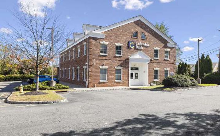 Pictures of Office, Retail property located at 1027 Pompton Ave, Cedar Grove, NJ 07009 for sales - image #1