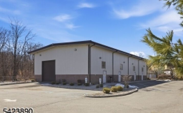 Pictures of Industrial property located at 126 Allen St, Netcong, NJ 07857 for sales - image #1