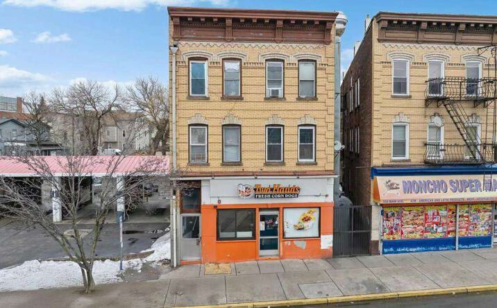 Pictures of Mixed Use, Multifamily property located at 962 Main Ave, Passaic, NJ 07055 for sales - image #1