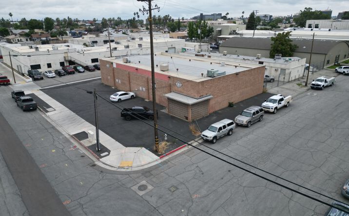 Pictures of Industrial, Office property located at 1931 V Street, Bakersfield, CA 93301 for sales - image #1