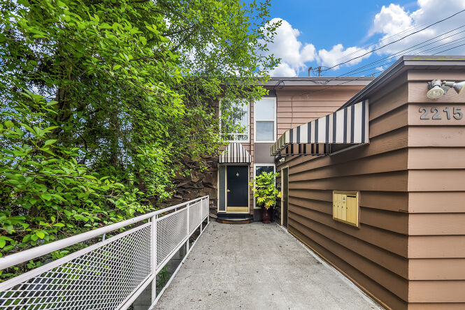 2215 West Raye Street, Seattle