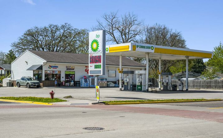 Pictures of Retail property located at 100 North Main Street, Pine Island, MN 55963 for sales - image #1