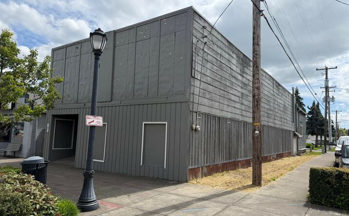 Pictures of Retail, Industrial, Mixed Use property located at 187 W Oregon Ave, Creswell, OR 97426 for sales - image #1