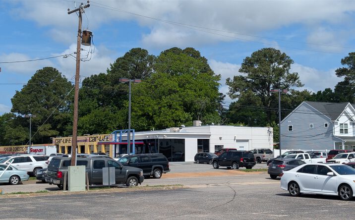 Pictures of Retail property located at 6430 East Virginia Beach Boulevard, Norfolk, VA 23502 for sales - image #1