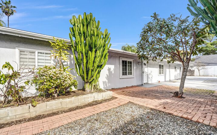 Pictures of Mixed Use, Special Purpose, Senior Living property located at 4669 West Olympic Boulevard, Los Angeles, CA 90019 for sales - image #1