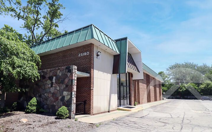 Pictures of Office property located at 25180 Lahser Rd, Southfield, MI 48033 for sales - image #1