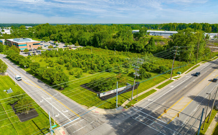 2001 Stelzer Rd, Columbus