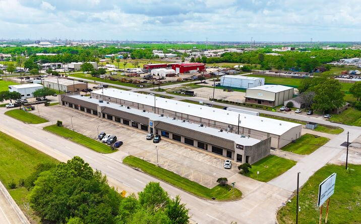 Pictures of Office, Industrial property located at 400 N TENTH ST, LA PORTE, TX 77571, 400 North 11th Street, La Porte, TX 77571 for sales - image #1