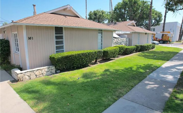 Pictures of Multifamily property located at 161 W Guinida, Anaheim, CA 92805 for sales - image #1