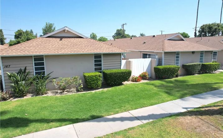Pictures of Multifamily property located at 167 W Guinida, Anaheim, CA 92805 for sales - image #1