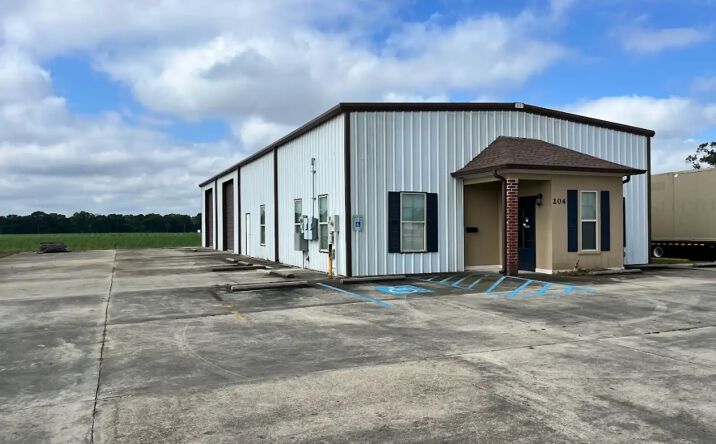 Pictures of Office, Industrial property located at 204 Jared Dr, Broussard, LA 70518 for sales - image #1