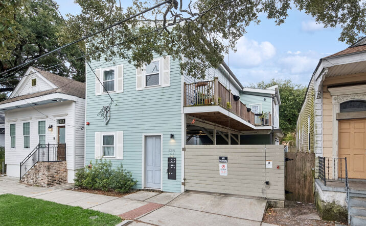 Pictures of Multifamily, Mixed Use property located at 4218 S CARROLLTON AVE, NEW ORLEANS, LA 70119 for sales - image #1