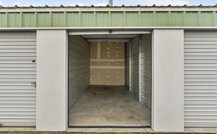 Pictures of Self Storage property located at 517 North Johnson Street, Kennewick, WA 99336 for sales - image #1