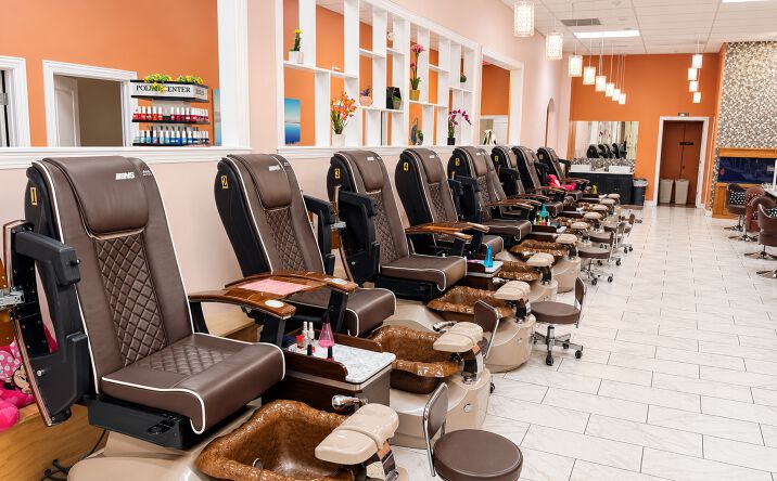 Pictures of Retail, Business for Sale property located at 1125 South Main Street, Lombard, IL 60148 for sales - image #1
