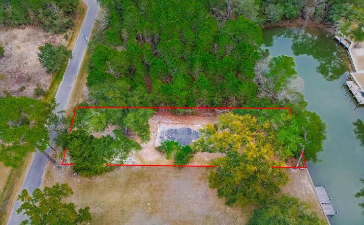 Pictures of Land property located at 146 Mimosa Street, Pass Christian, MS 39571 for sales - image #1