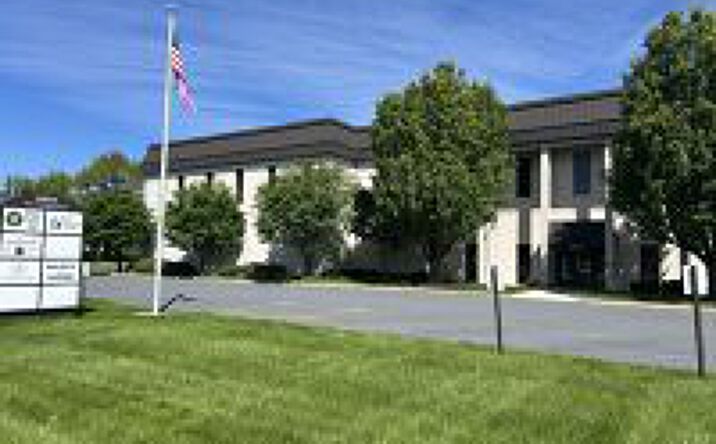 5275 E Trindle Rd, Mechanicsburg