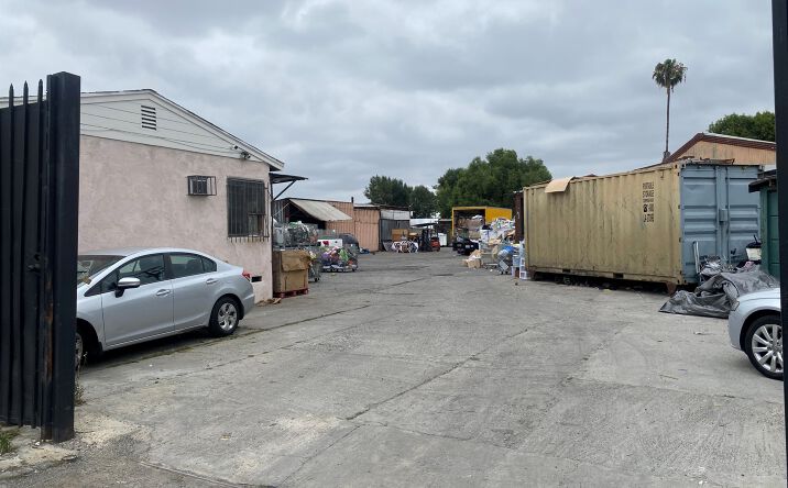 Pictures of Office, Industrial, Land property located at 512 East Pine Street, Compton, CA 90222 for sales - image #1