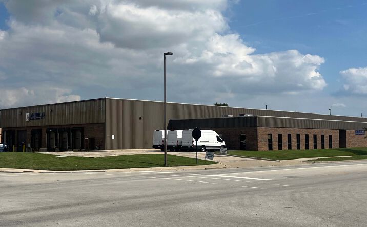 Pictures of Industrial property located at 1951 Lively Blvd, Elk Grove Village, IL 60007 for sales - image #1