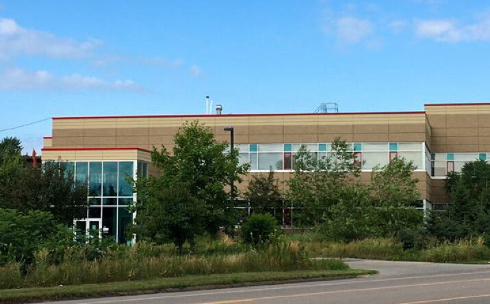 Pictures of Office property located at 946 W Pierce Butler Route, St. Paul, MN 55104 for sales - image #1