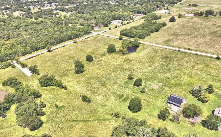 16162 Hectorville Road, Mounds