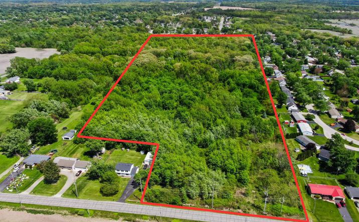 Pictures of Land property located at 677 N 450 W, Valparaiso, IN 46385 for sales - image #1