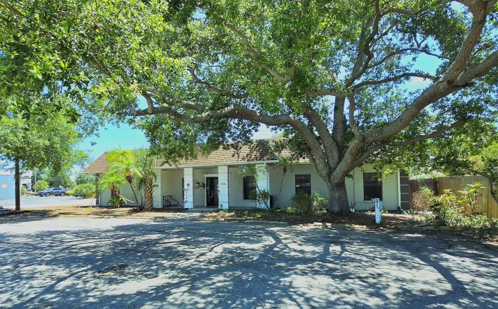 Pictures of Retail, Office property located at 4506 26th Street West, Bradenton, FL 34207 for sales - image #1